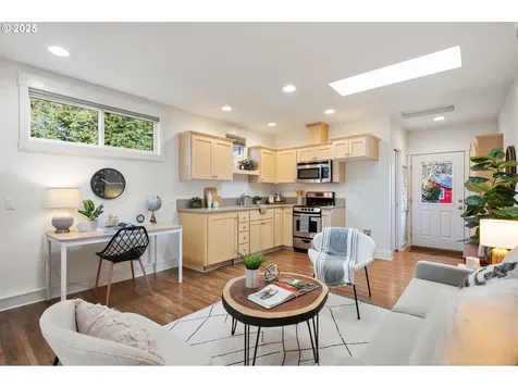 231 SE 55th Avenue Portland OR 97215