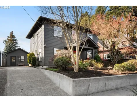 231 SE 55th Avenue Portland OR 97215