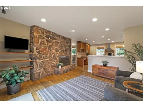 15875 SW Bull Mountain Road Portland OR 97224