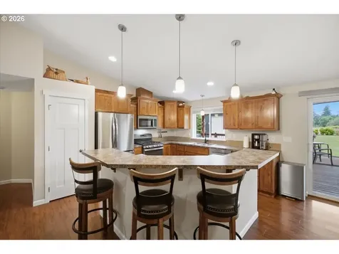 38712 River Drive Lebanon OR 97355