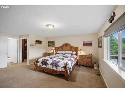 38712 River Drive Lebanon OR 97355