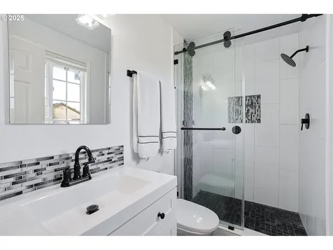 12367 Hampton Drive Oregon City OR 97045