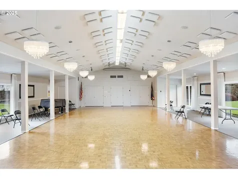 16570 SW Monterey Lane Portland OR 97224
