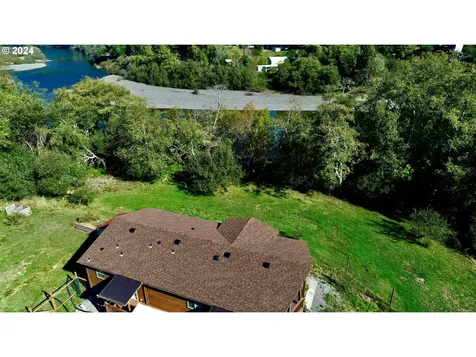 98431 S Bank Chetco River Road Brookings OR 97415