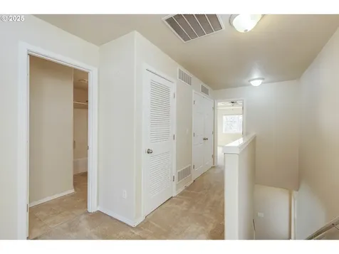 3702 E Oak Grove Street Newberg OR 97132