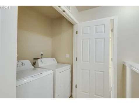 3702 E Oak Grove Street Newberg OR 97132