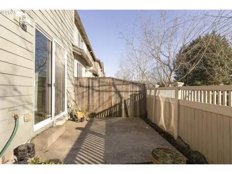 3702 E Oak Grove Street Newberg OR 97132