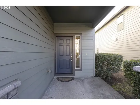 3702 E Oak Grove Street Newberg OR 97132