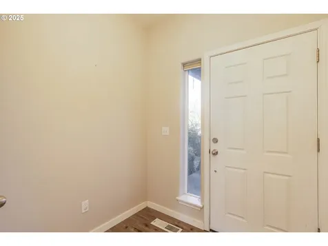 3702 E Oak Grove Street Newberg OR 97132