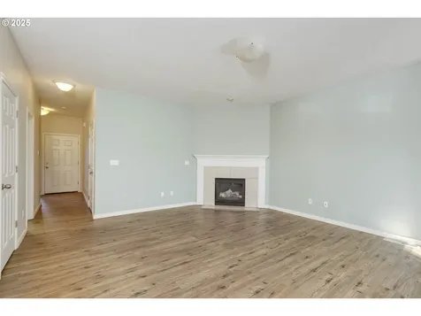 3702 E Oak Grove Street Newberg OR 97132