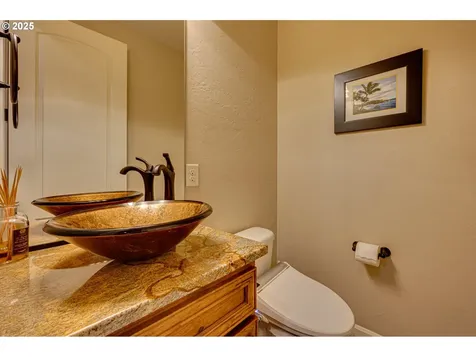 12805 NW 50th Avenue Vancouver WA 98685