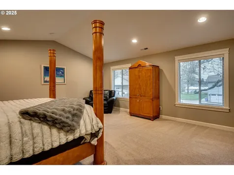 12805 NW 50th Avenue Vancouver WA 98685