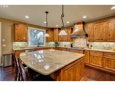 12805 NW 50th Avenue Vancouver WA 98685