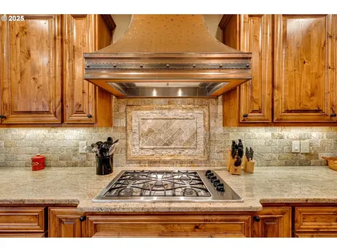 12805 NW 50th Avenue Vancouver WA 98685