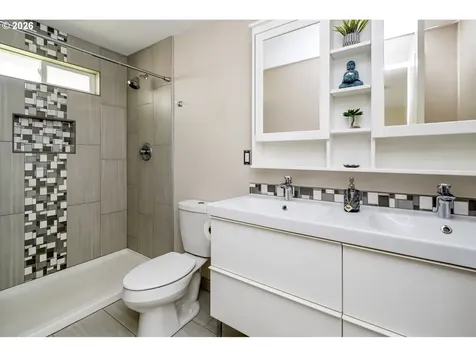 2520 SW Towle Avenue Gresham OR 97080