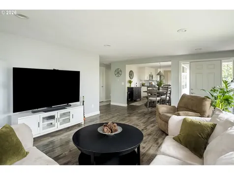 2520 SW Towle Avenue Gresham OR 97080