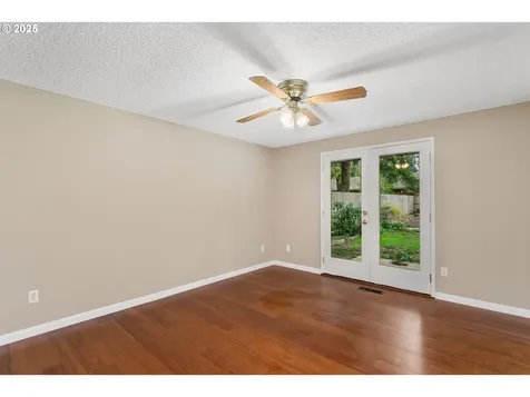 19160 Redwing Court Lake Oswego OR 97035