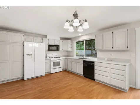 19160 Redwing Court Lake Oswego OR 97035