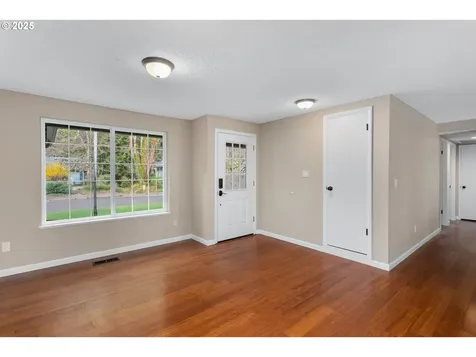19160 Redwing Court Lake Oswego OR 97035