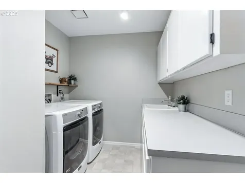 10585 SW 161st Court Beaverton OR 97007
