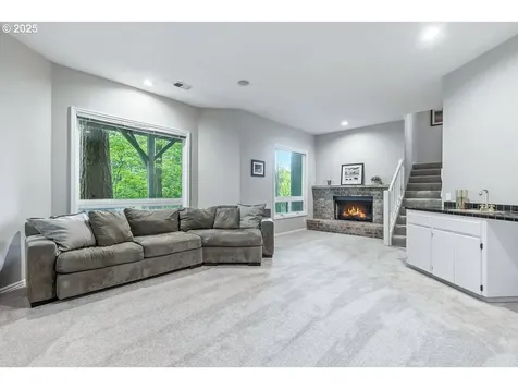 10585 SW 161st Court Beaverton OR 97007