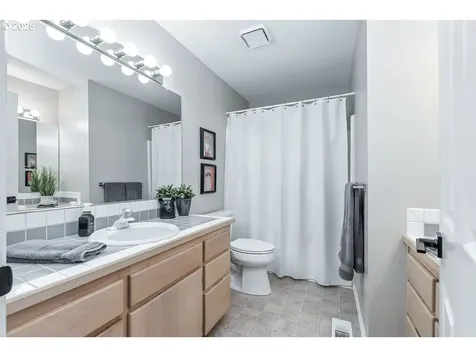10585 SW 161st Court Beaverton OR 97007