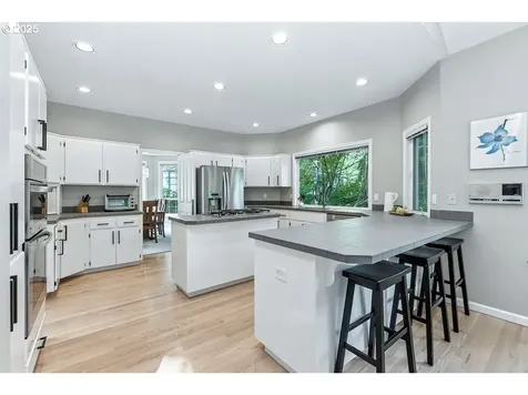 10585 SW 161st Court Beaverton OR 97007