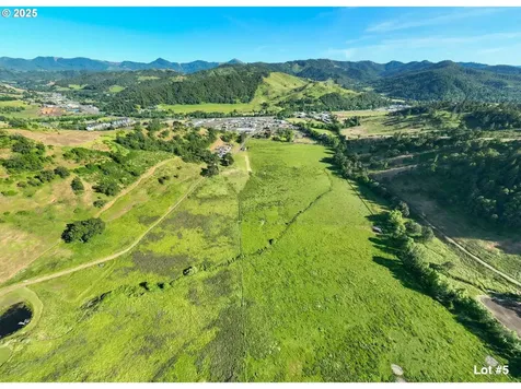 955 Kester Road Roseburg OR 97470