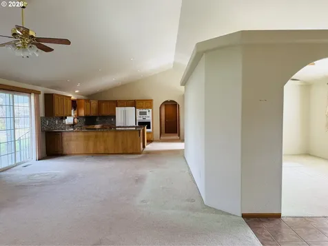 210 Palomino Avenue Roseburg OR 97471