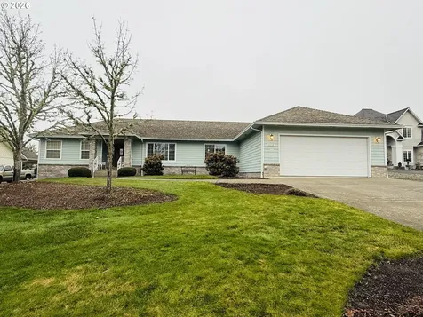 210 Palomino Avenue Roseburg OR 97471