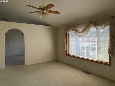 210 Palomino Avenue Roseburg OR 97471