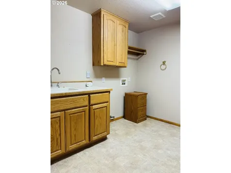 210 Palomino Avenue Roseburg OR 97471