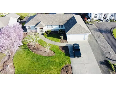 210 Palomino Avenue Roseburg OR 97471