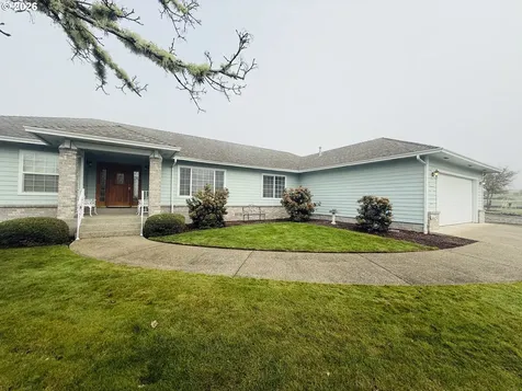 210 Palomino Avenue Roseburg OR 97471