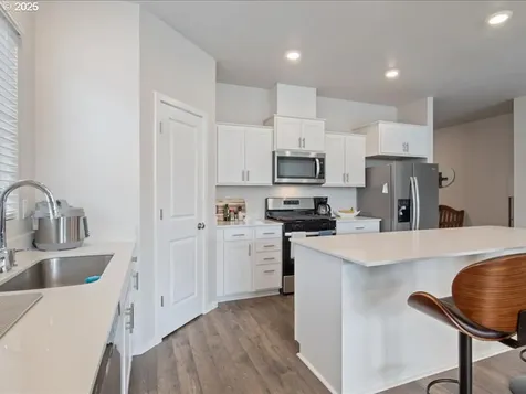 2622 26th Loop Springfield OR 97477