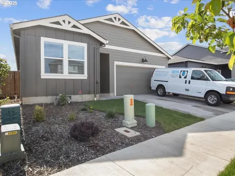 2622 26th Loop Springfield OR 97477
