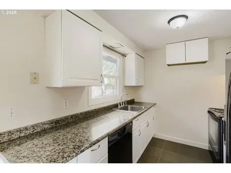 1675 NE Juniper Avenue Gresham OR 97030