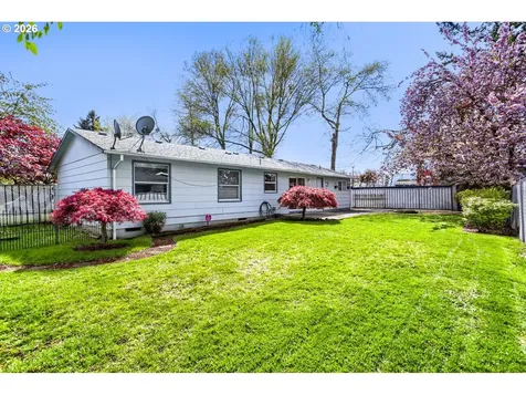 1675 NE Juniper Avenue Gresham OR 97030