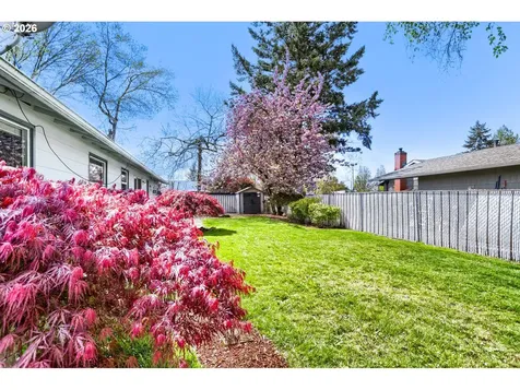 1675 NE Juniper Avenue Gresham OR 97030