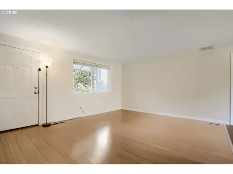 1675 NE Juniper Avenue Gresham OR 97030