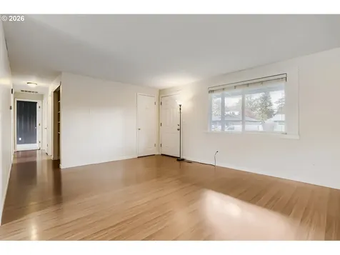 1675 NE Juniper Avenue Gresham OR 97030