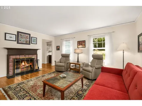 5959 SW Brugger Street Portland OR 97219