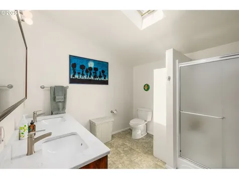 5959 SW Brugger Street Portland OR 97219
