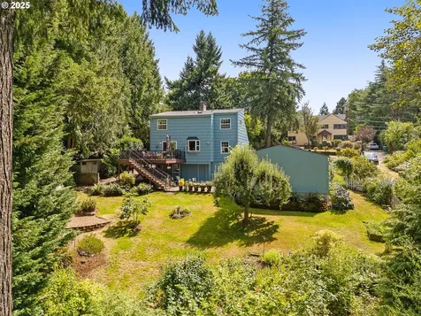 5959 SW Brugger Street Portland OR 97219