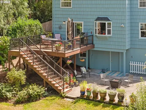5959 SW Brugger Street Portland OR 97219