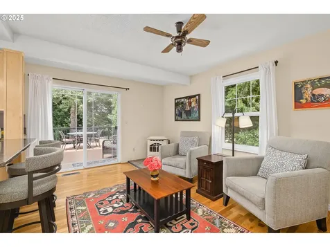 5959 SW Brugger Street Portland OR 97219