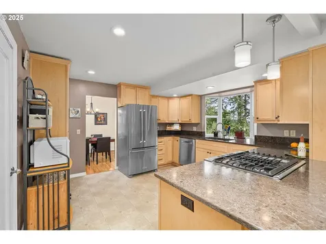 5959 SW Brugger Street Portland OR 97219