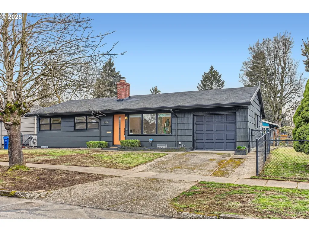 8829 N Dwight Avenue Portland OR 97203