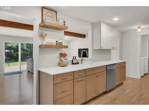 1275 Island Street Springfield OR 97477