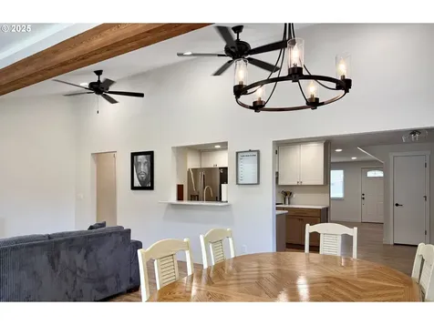 1275 Island Street Springfield OR 97477